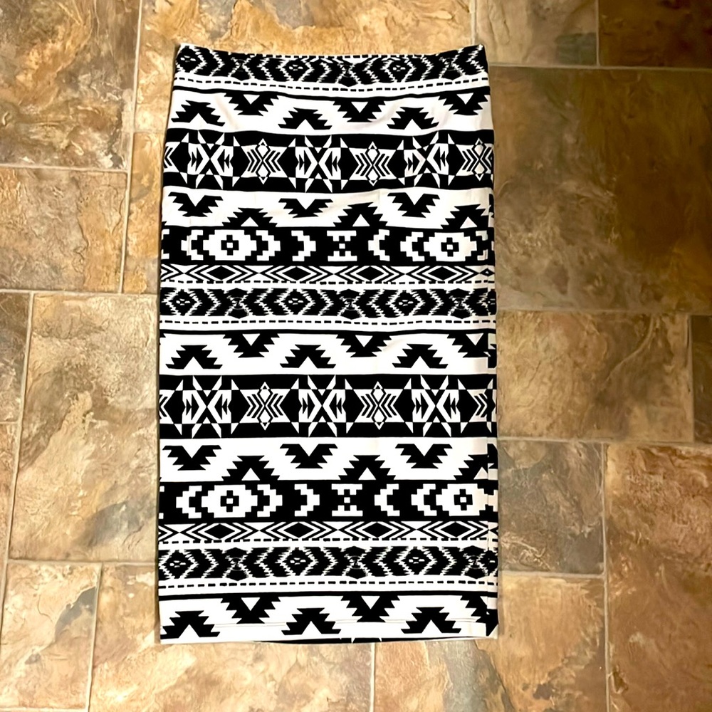 Express MIDI Skirt